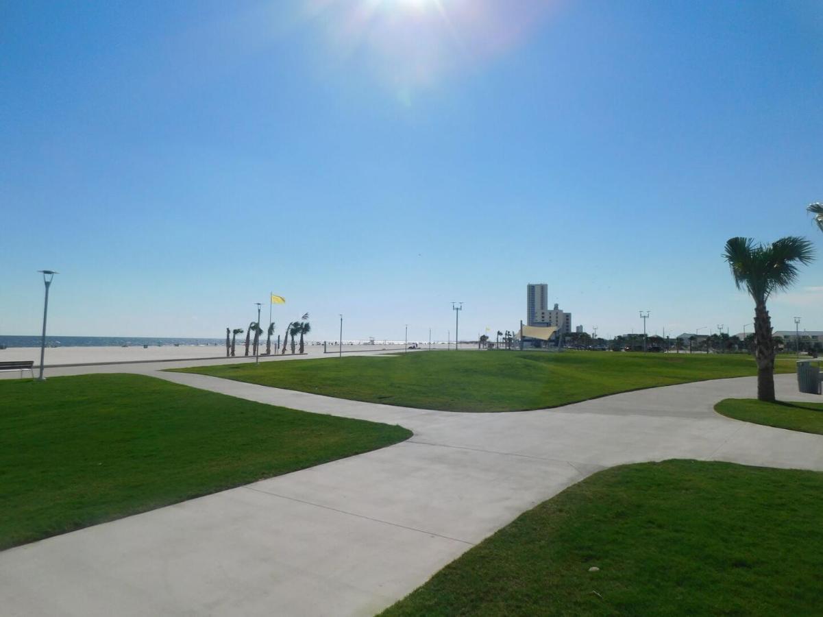 Duplex Allows For One Or Both Sides To Be Rented! Suitable For Small Or Large Families! Gulf Shores Esterno foto